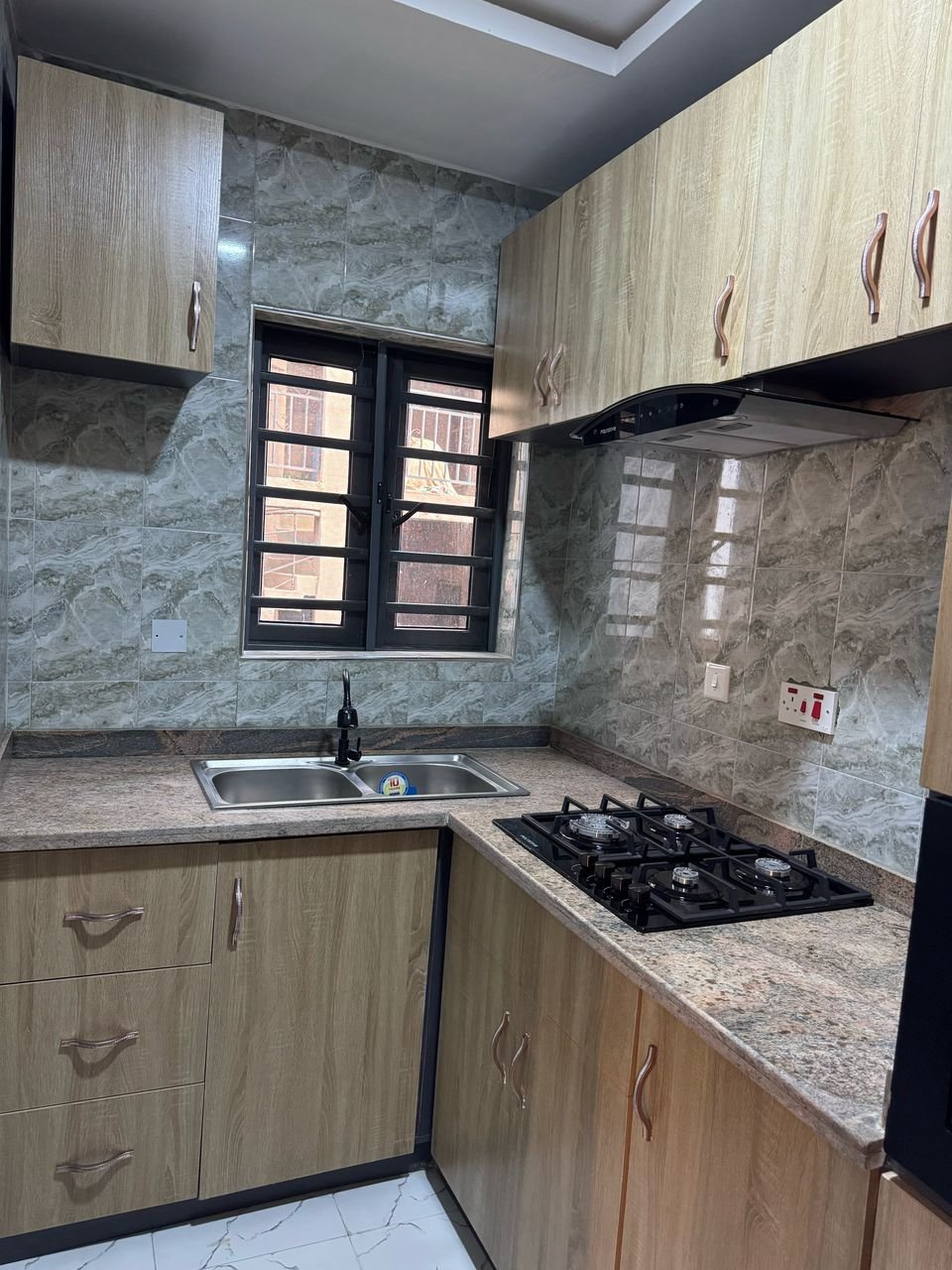 LEORA 09 APARTMENTS PREMIUM APARTMENTS